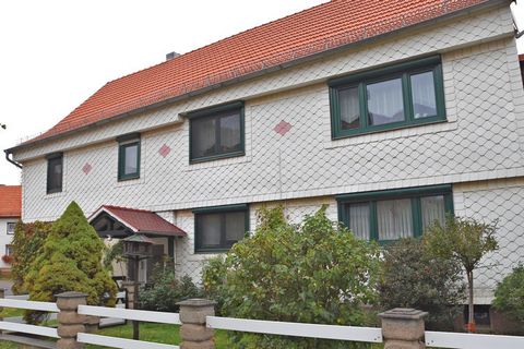 Stay in this apartment in Friedrichsroda which is ideal for couples. It is equipped with central heating and has a private garden with furniture where you can indulge in party games and your kids can play around. The cross-country skiing trails, attr...