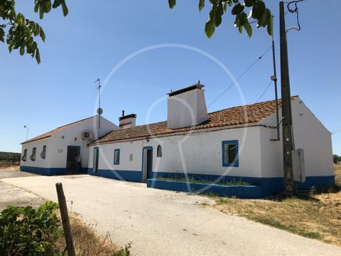 Herdade da Raimunda, with an area of about 68 acres, is located in the heart of Alentejo, 1 km from the village of Igrejinha, municipality of Arraiolos, 15 minutes from the city of Évora (World Heritage) and about 1h15 min from Lisbon and the Spanish...