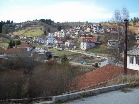 TEL.: ... ; 0301 69999/ OFERUJEMY PAŃSTWU DZIAŁKĘ NA PILNĄ SPRZEDAŻ W CENTRUM MIEJSCOWOŚCI STOYKITE W SŁONECZNYM I ŁATWO DOSTĘPNYM MIEJSCU Z PIĘKNYM WIDOKIEM. DZIAŁKA JEST PRAWIE PŁASKA, Z LEKKIM PRZEMIESZCZENIEM. Z JEDNEJ STRONY GRANICZY Z ASFALTOWĄ...