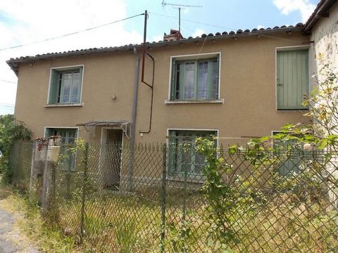 Ideal investment if looking for a small renovation project. This sweet stone property is located in a quiet hamlet close to Verteuil sur Charente. Habitable but in need of lots of TLC, it offers two rooms on the ground floor with the possibility to e...