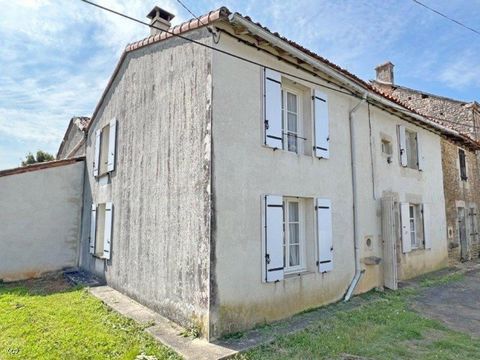 Charming old three bedroom house in a quiet hamlet near Nanteuil-en-Vallée. The house needs some work, but the structure is in good condition and the sewage system is in order. The property sits on over1300 m² of land, in addition to the main house, ...
