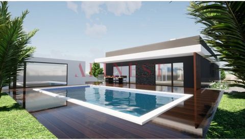 LOOKING FOR A 4 BEDROOM VILLA IN VALADARES - MARISOL WITH POOL, GARDEN AND GARAGE? THIS IS THE VILLA YOU ARE LOOKING FOR! Detached villa T4, with Pool and Garage for 2 cars, with luxury finishes and first quality, which is divided into 2 Floors. GROU...