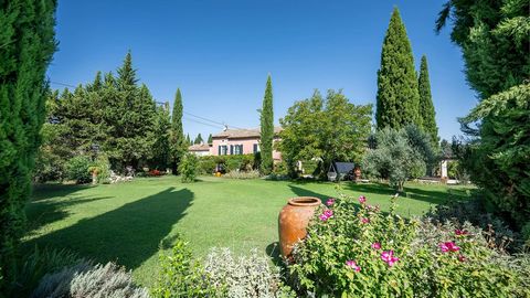 This attractive period farmhouse, dating from 1840 and full of charm enjoys a natural setting in the countryside and is approached via a small, gravelled lane. The property blends harmoniously into its landscaped garden of 5205 m2, which is punctuate...
