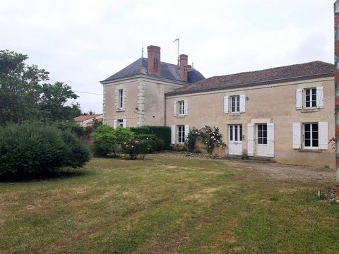 Dpt Deux Sèvres (79), à vendre NOIZE maison P14 de 360 m² - Terrain de 2 997,00 m²