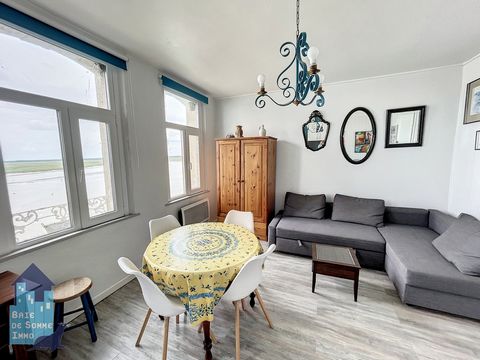 For sale only with us, in your Baie de Somme Immo agency This furnished apartment with a view of the Baie de Somme is a real opportunity. Located on the top floor of a building in a small condominium composed of only 4 lots, it benefits from an appre...