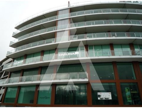 The fraction in commercialization is located in the Mirador Building, in Aveiro, which consists of a total of 14 floors for parking, commerce, services and housing. The fraction is integrated in Lot 1, occupying floors -3 and -4, where it works as a ...