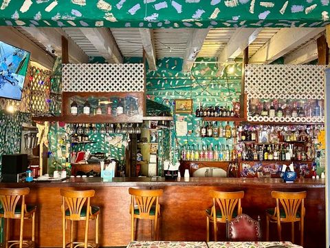 LA Cafe - Business for sale - Location, location, location!! This great little bar and cafe is located just steps away from the pier where cruise ship passengers arrive in Frederiksted. Would you like to be the first bar thousands of disembarking cru...