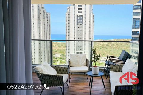 In the popular Gindi Wave project, amagnificent 5.5 room apartment. Designed to a high standard, with a large sun terrace eith nice sea views from the windows. A designed kitchen with an island. Living room overlooking the view. Pampering master suit...