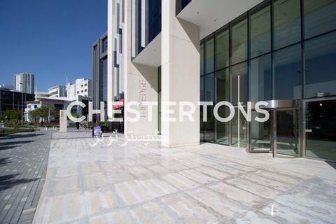 Located in Dubai. Chestertons is pleased to present this retail space in The Edge, It is a modern and innovative commercial tower located in the Dubai Internet City free zone. Its prime location and access to major transportation routes make it a des...