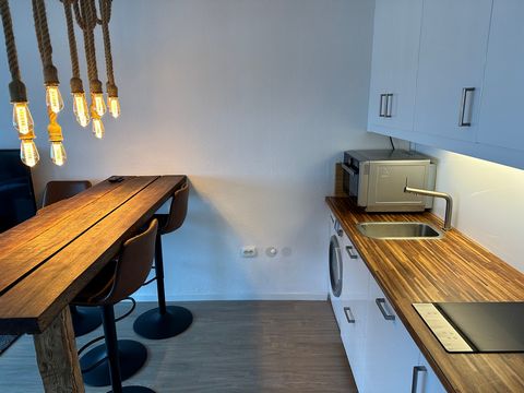 Tiny apartment on the 14th floor, offering the best view over all of Hamburg. It truly has everything you need - see the list of amenities - even the washer-dryer is right in the apartment. Just unlock the door and you can start living right away. Yo...