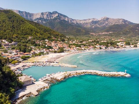 Property Code. 11518 - Plot FOR SALE in Thasos Chrisi Akti for € 300.000 . Discover the features of this 800 sq. m. Plot: Distance from sea 200 meters, Building Coefficient: 0.50 Coverage Coefficient: 0.60 facade length: 30 meters, depth: 27 meters T...