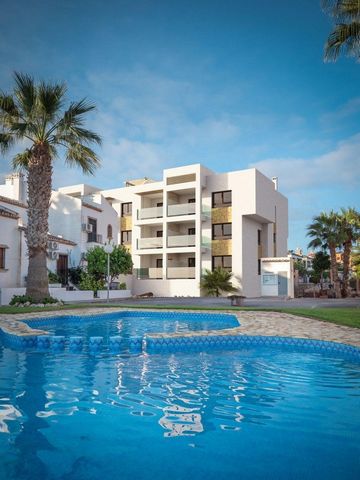 Estimated Profitability: 8% Gross in Mixed Investment (You come to spend 4 to 5 weeks a year at your place in a dream location and it will be rented out for a short period of time when you are not there.) Beautiful New T3 Apartment in Villamartin clo...