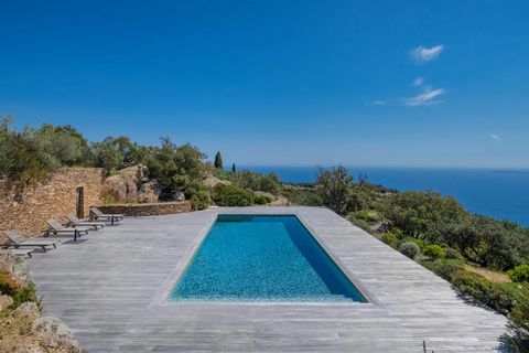 On the heights of Le Lavandou, not far from the historical village of Bormes-les-Mimosas, this amazing property sits on more than 10 hectares of stunning grounds. The unique home offers a breathtaking view of the Mediterranean Sea and the islands of ...