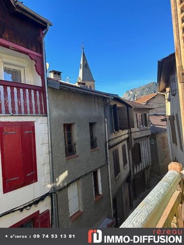 Fiche N°Id-LGB155770 : Tarascon sur ariège, sector Centre ville, House of about 230 m2 - View : Street, town, mountain - Construction Stones - Ancillary equipment: courtyard - attic - - heating: None - provide qq. Works - More information available o...