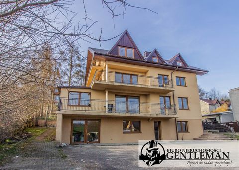 I recommend an attractive commercial property for sale for a holiday home or a Senior Citizen's Home. We are pleased to present you a unique offer - a guesthouse located in the picturesque Ostrzyce, in the heart of Kashubian Switzerland, in the munic...