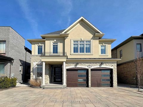 *Immaculate Pond (Clear view) Lot Located on a Quite Street* Open Concept 4 Bdrm + Great Room (potential Bedroom 5) One-of-a-Kind Home In Most Prestigious Upper Thornhill Estate! Facing West! Functional Layout W/Over 4500 Sq Ft Of Luxury Living Space...