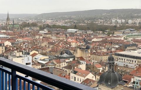 Luxury apartment, very bright, located in the heart of a neighborhood in full renovation, in Tower B of the residence St Sébastien, on the 14th floor, which offers an exceptional view of Nancy as far as the Malzéville plateau Its location in the Hype...