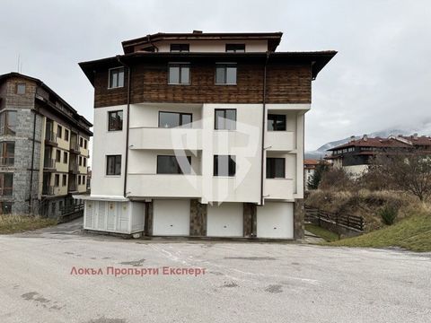 'Local Property Expert' is pleased to present to your attention a one-bedroom apartment on ul. Polejan, Fr. Bansko. The apartment consists of a large unfurnished room and a bathroom with a shower cabin. The building operates in condominium ownership....