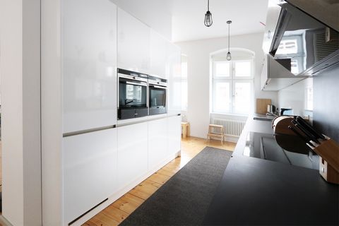 The Apartment on the 4th floor (lift) has all modern facilities as well as hight tech assistants you can think of including a voice control “Amazon Echo” which is a hands-free speaker you control with your voice for music, messages and lightning, bea...