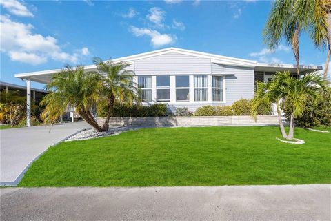 Buyer Agent Friendly Property See Realtor Remarks. This updated 2BR/2BA turnkey furnished home in Kings Gate Club (KGC) in beautiful Nokomis, FL is only 12 minutes to the Beach. KGC is a highly sought after gated cooperatively owned over 55 community...