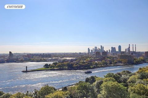 Enter this residence and experience the extraordinary river and city views from all four exposures through huge panoramic tilt and turn windows. This thoughtful renovation has both modern and classic architectural elements, to accent both the formal ...