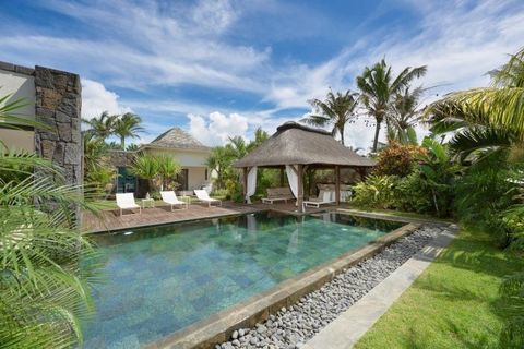 Witamy w elegancji w najlepszym wydaniu dzięki tej nowoczesnej willi położonej w prestiżowej rezydencji Tahitia w Cap Malheureux na Mauritiusie. Ta wyjątkowa nieruchomość oferuje idealne połączenie współczesnego designu i lokalnej autentyczności, z a...