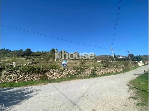 Land with 1470m2 for sale in Agordela, 50 meters from the center of the village and located right in front of the river bridge with excellent access. This vast cultivated land also has the possibility of building a house, being excellent for those wh...