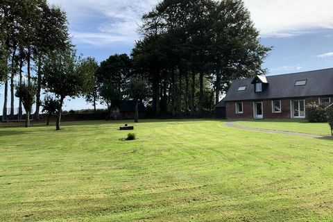 Uw gastheer: Stéphanie heet u hartelijk welkom in haar oude boerderij waar zij drie gîtes heeft ingericht in een zorgvuldig gerestaureerde stal. Van oorsprong een prachtig project om het gebouwde erfgoed te behouden en een groot avontuur in perspecti...