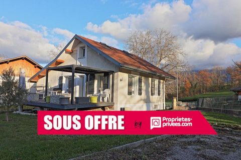 Haute-Savoie, 74540 ALBY SUR CHERAN, - COMPROMISSEN IN DE VOORBEREIDING! - Ideaal gelegen op 2 minuten van de oprit van Rumilly van de snelweg A41 (afritten van het centrum van Annecy op 10' / Chambéry noord 20' en Genève 30') terwijl u zich in de ru...