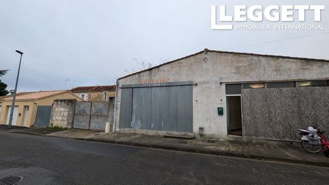 A34000CAC16 - In a quiet area but close to the train station, shops and the city center, this former commercial premises (former hairdressing salon and former dry cleaners) will allow you to carry out your project: business, housing, rental investmen...