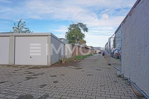 All commercial + owner housing allowed. For hall, warehouse, production, etc. Also car, wholesale, fitness center, boarding house/fitter's pension, school and daycare center/cultural association/religion allowed. Location: MA-Neckarau/Almenhof indust...