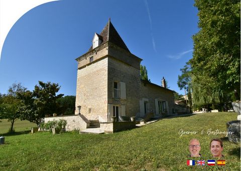 May this be the property you are looking for? VILLENEUVE-SUR-VERE, TARN - This exceptional property, nestled between Albi and Cordes-sur-Ciel, immerses you in the heart of Tarn's history with its traditional 19th-century dovecote, fully restored in 2...