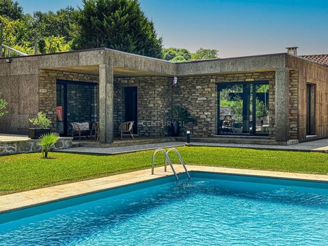 Enjoy the best life has to offer in this spectacular 2-bedroom villa located in Arcos de Valdevez, where comfort meets refinement in every detail. This exclusive property offers the perfect combination of elegance, privacy, and convenience, all in a ...