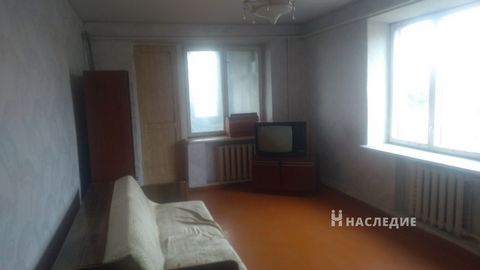 Номер в базе компании: 16546851. Продажа 3-к квартиры на 2 этаже 2 этажного кирпичного дома 1979 года постройки Ростовская обл., Белокалитвинский р-н., п. Коксовый по ул. Чкалова. Общая площадь 63.8 кв.м., жилая 42.8 кв.м., кухня 11 кв.м. В квартире ...