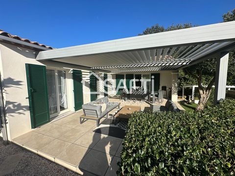 Located in the charming Village Magalas (34480), this elegant single-storey villa, not overlooked, benefits from an ideal location offering its residents a peaceful living environment close to all amenities. The proximity to local shops and green spa...