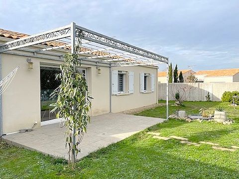 NOUVEAUTE Ici et e par ailleurs découvrez cette belle maison de plain pied d'environ 110 m2 offrant 4 chambres, belle pièce de vie, abris, jardin et piscine. Au calme cette maison saura vous séduire par ses qualités, ses prestations et sa situation. ...