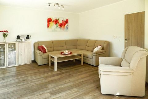 Smaakvol ingericht vakantieappartement in Zweedse stijl midden in de prachtige natuur. De gezellige, moderne inrichting zorgt voor een feel-good sfeer en op het mooi aangelegde terras kunt u genieten van het uitzicht op de verzorgde tuin. Op regenach...