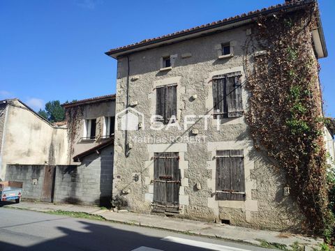 Real estate complex located in the heart of the village of Cellefrouin. Come and discover the charm of stone in this old village house in need of renovation. Huge potential to create a beautiful family home. Ideally located 11 minutes from Chasseneui...