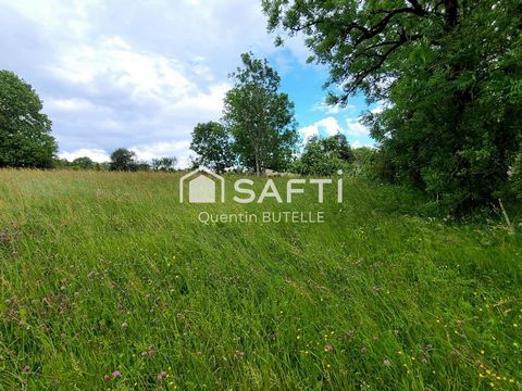 Envie et besoin de nature, calme, sérénité ? Ne cherchez plus! Ce vaste terrain implanté dans une charmante commune proche de la frontière Suisse, à environ 35 minutes de Pontarlier et 24 minutes de Champagnole vous enchantera. D'une surface de 1000 ...