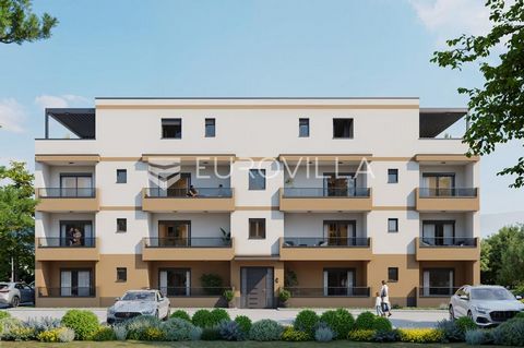 Istria, Tar – Two-Bedroom Apartment (63.23 m² GFA) on the 1st Floor with Two Parking Spaces in a Residential Building with 13 Apartments and an Elevator. Apartment S6, with a closed area of 58.70 m², consists of an entrance area, a bathroom, a laundr...