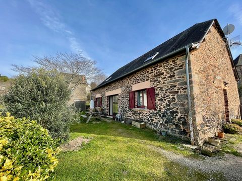 Discover this charming barn converted into a warm and spacious residential home. Dating from the beginning of the 20th century and renovated in 2007, this 130 m² property offers an ideal living environment for families. Large, bright and friendly liv...