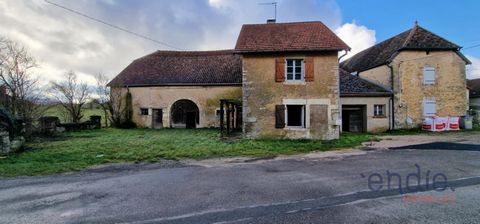 CHARME UND RUHE IN FRASNE-LE-CHÂTEAU Entdecken Sie dieses charmante 6-Zimmer-Haus mit einer Fläche von 110 m² in einer ruhigen Gegend in Frasne-le-Château (70700). Dieses einzigartige Anwesen bietet ein ideales Wohnumfeld für Naturliebhaber und Ruhes...