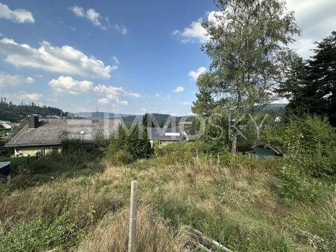 For sale is a fully developed building plot in an idyllic residential area of Schmitten in the Taunus. The property covers an area of approx. 518 m² and offers an ideal opportunity to build your dream home in a natural environment. The location is pa...