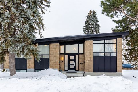 Descubra esta soberba casa de dois andares localizada no charmoso bairro de Chomedey, Laval. Com os seus 5 quartos, 2 casas de banho e 1 lavabo, este espaço é perfeito para receber uma família. A cozinha recentemente renovada combina modernidade e es...