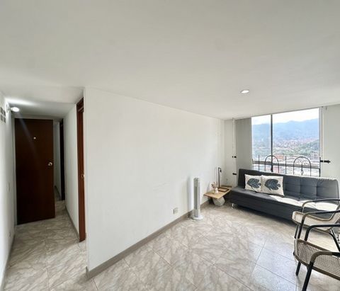 Cozy 48m² apartment for sale in the San Diego sector, Poblado, within the Portal de San Diego unit. It has an excellent distribution that includes 2 bedrooms, 1 bathroom, living room, integral kitchen and private parking. Located in a gated complex w...