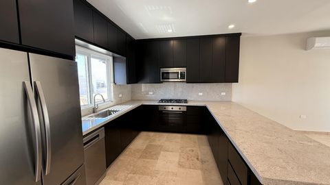 Welcome to this brand new construction home designed for modern living and ultimate comfort. Located just a 7 minute drive to the beach with multiple restaurants and amenities nearby this home offers the perfect blend of convenience and luxury. 3 Bed...