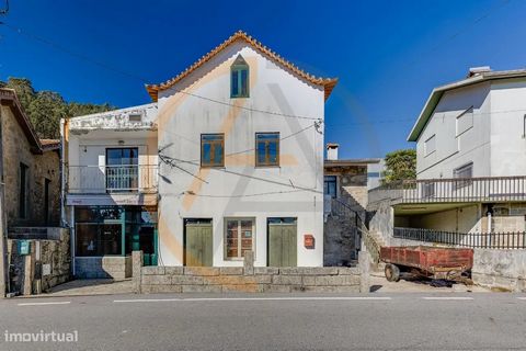 3 bedroom villa with commercial space inserted in an area of cultural, gastronomic and tourist interest, in Rocas do Vouga – Sever do Vouga. This is your opportunity to live with tranquility, not dispensing proximity to all your preferential services...