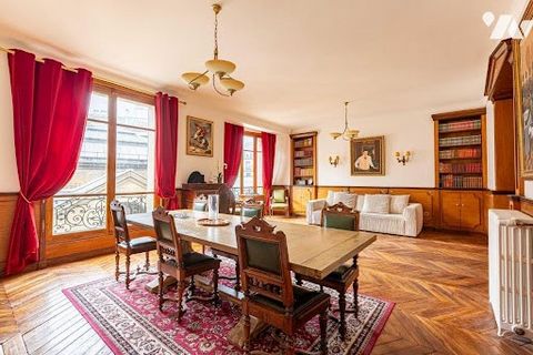 Immobilier.notaires® and the notarial office REGNIER NOTAIRES, SAS offer you: Apartment for sale - PARIS 16 (75016) - - - - - - - - - - - - - - - - - - - - - - PARIS 16TH, close to the Place Victor Hugo, Mesnil Street, within a beautiful building con...