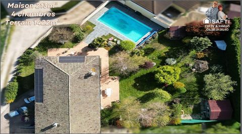Charme, volumes et piscine à deux pas du centre de Châtillon-sur-Chalaronne