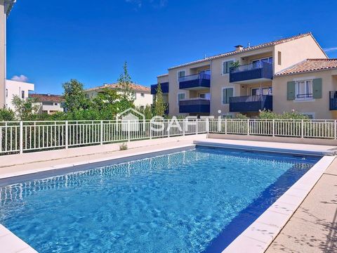 T2 de 40 m² en rez-de-jardin avec terrasse, jardin et piscine